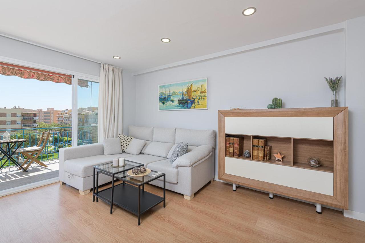 Wintowinrentals Vista Al Mar En Pleno Centro Rincón de la Victoria Екстериор снимка