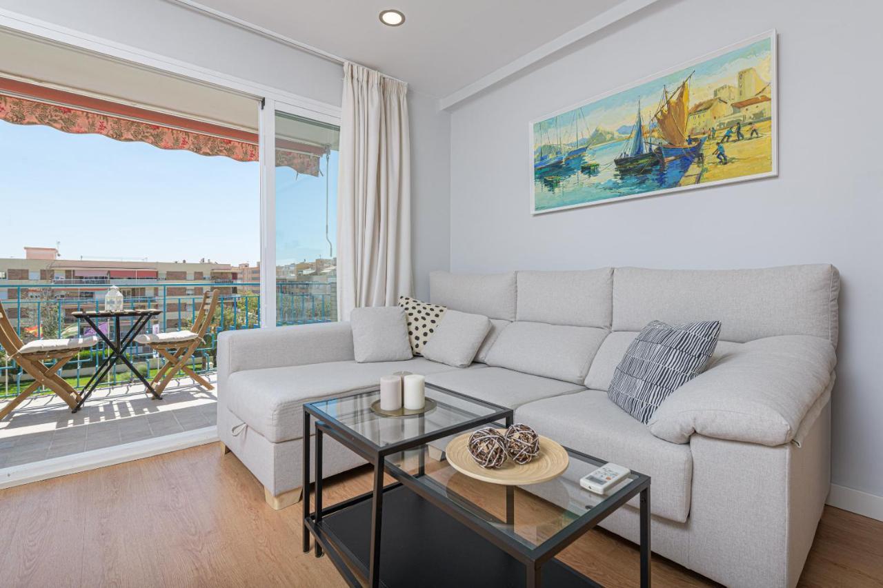 Wintowinrentals Vista Al Mar En Pleno Centro Rincón de la Victoria Екстериор снимка