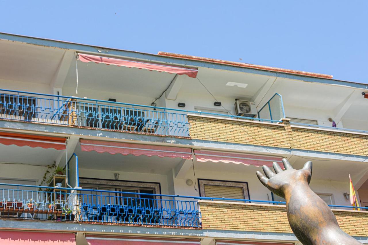 Wintowinrentals Vista Al Mar En Pleno Centro Rincón de la Victoria Екстериор снимка